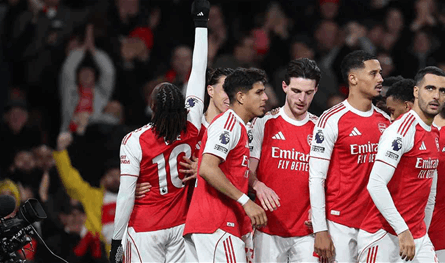 هاتريك إيزي.. أرسنال يكتسح توتنهام ويعزّز صدارته