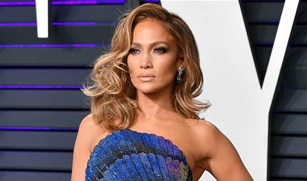 لأوّل مرّة في الهند... جينيفر لوبيز تُحيي حفل زفاف لابنة مليارديرين (فيديو)