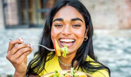 أطعمة تساعد على إنتاج &quot;هرمون السعادة&quot;.. ما هي؟