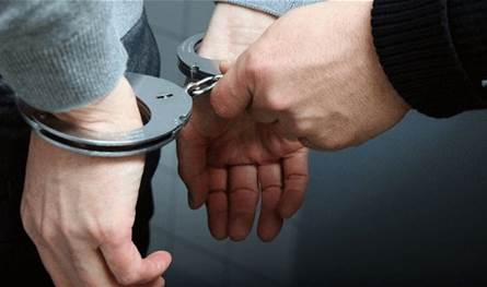 توقيف مطلوب بحقّه 23 مُلاحقة قضائيّة.. ماذا ضبطت قوى الأمن داخل منزله في زحلة؟