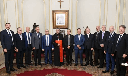 الراعي يستقبل وفدًا سياسيًا واقتصاديًا… والهجرة المسيحية محور النقاش