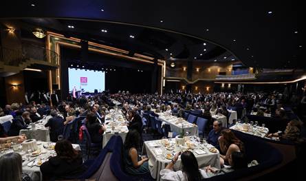 عشاء كاريتاس السنوي يؤكّد دعم رسالتها… ومرقص يشيد بدور الإعلام في إيصالها