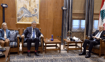 بري يبحث مع لازاريني أوضاع اللاجئين وبرامج &quot;الأونروا&quot; في لبنان