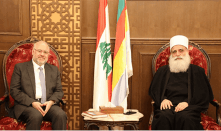 شيخ العقل استقبل الأبيض وتسلّم إصداره الجديد إلى جانب وفود وشخصيات زائرة