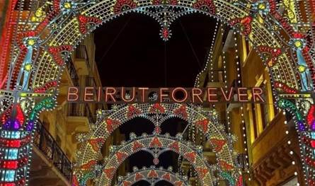 بالفيديو.. زينة الميلاد تقسم اللبنانيين