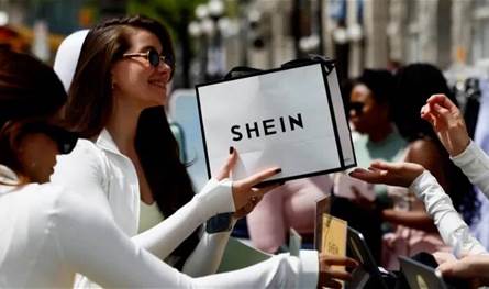 بالفيديو: تحذير لزبائن &quot;SHEIN&quot;... مواد خطيرة جدًا داخل الثياب