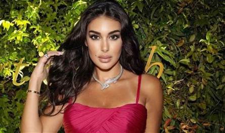 بسبب مسابقة دينية.. الخلاف بين ياسمين صبري ووالدها يتجدد إليكم ما حصل بينهما