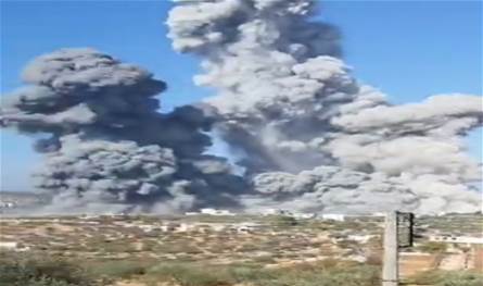 بالفيديو... إنفجار كبير جدّاً يهزّ بلدة في سوريا