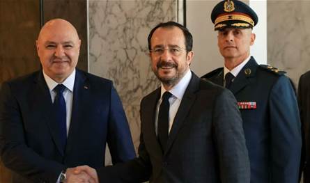 توقيع إتّفاق ترسيم الحدود البحرية بين لبنان وقبرص.. عون: سيسمح لنا ببدء استكشاف ثرواتنا