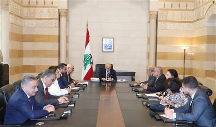 سلام استقبل وفداً من مجلس نقابة المحررين.. والتقى الوزير السويديّ يوهان فورشيل