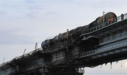 السجن المؤبد لـ8 روسيين مسؤولين عن انفجار جسر القرم