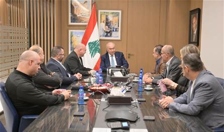 مخزومي التقى وفود التعليم المهني والثانوي والأساسي