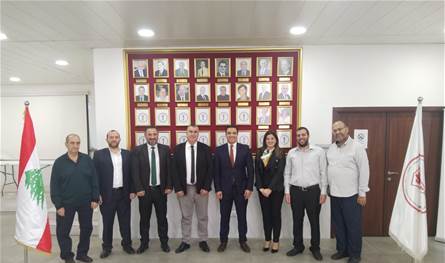 مطر زار نقيب أطباء الأسنان وهنأه على الفوز بالانتخابات النقابية