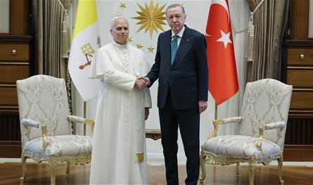 أردوغان والبابا يؤكدان على الحوار والسلام في تركيا