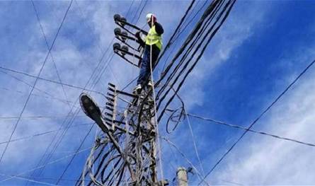 في سن الفيل.. توقيف مراهقين أثناء سرقة أسلاك كهربائية (صورة)