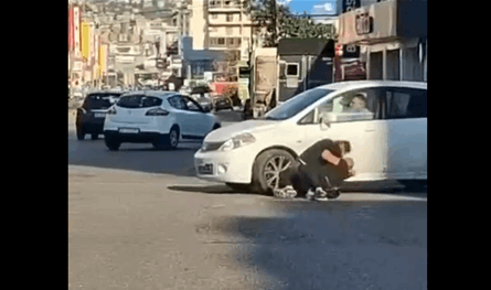 فيديو لـ&quot;معركة وسط الطريق&quot; في لبنان.. شاهدوه