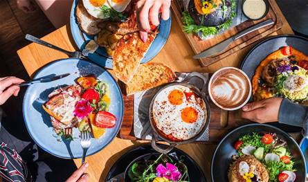 بعد الفضائح الأخيرة.. ماذا يحصل داخل مطاعم لبنان؟