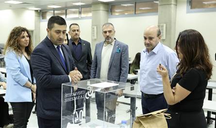 طلاب جامعة الحكمة ينتخبون هيئتهم الطلابية والرئيس نعمة يشدد على الإلتزام بالشروط المنصوص عنها في القانون