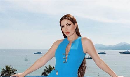 بفستان أحمر قصير.. نسرين طافش تلفت الأنظار بإطلالتها (صور)