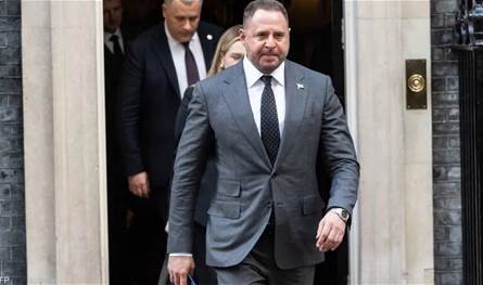 مدير مكتب زيلنسكي يكشف وجهته بعد الاستقالة