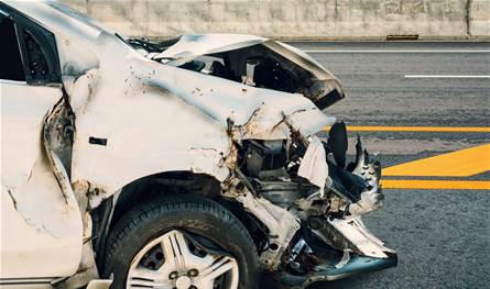 مأساة مرورية.. وفاة عائلة كاملة بحادث سير مروع