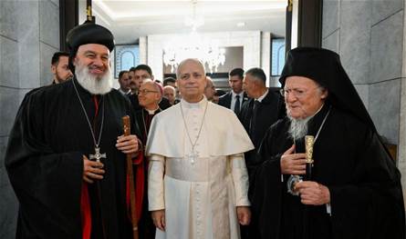 بعد زيارة مسجد السلطان أحمد... البابا لاوون الرابع عشر يزور كنيسة مار أفرام للسريان الأرثوذكس (صور)