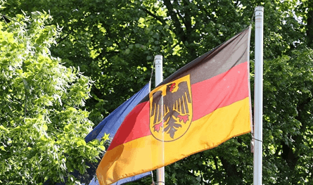 &quot;البديل لألمانيا&quot; يحافظ على المركز الأول لثلاثة أشهر