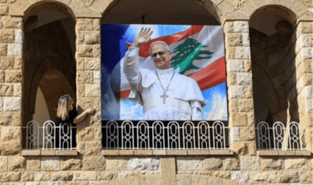 البابا لاوون في لبنان اليوم: رسالة أمل ورجاء وقيامة