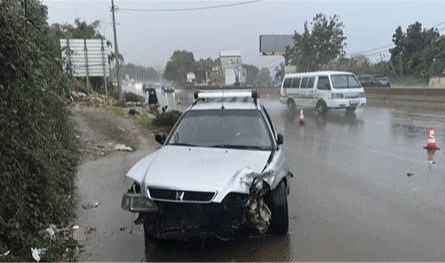 بالصور.. حادث على أوتوستراد الدامور وسقوط جرحى
