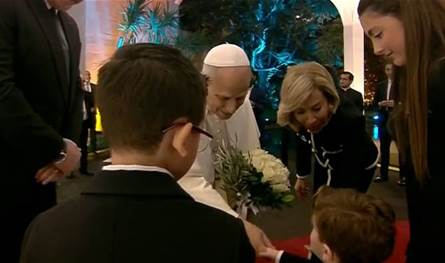 بالفيديو: ماذا قدّم أحفاد الرئيس عون للبابا لاوون الرابع عشر؟