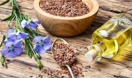 اليك فوائد زيت بذور الكتان للبشرة والشعر