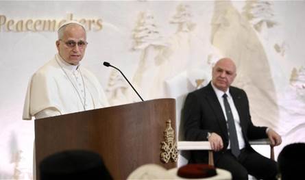 البابا يطلق &quot;نداء السلام&quot;: أنتم شعب لا يستسلم