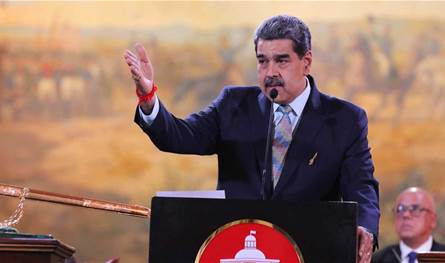 مادورو يتهم واشنطن: تريد السيطرة على احتياطيات نفط فنزويلا