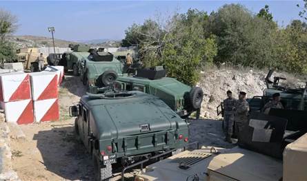 تقرير الجيش امام مجلس الوزراء الخميس والبابا يدعو اللبنانيين الى التحلي بشجاعة البقاء في بلدهم