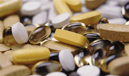 مكملات غذائية ينصح بتجنبها قبل النوم