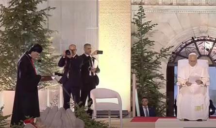 الراعي: شبابنا يأمل ببناء مستقبل لبنان الجديد