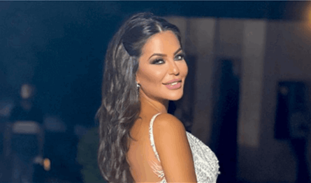 ليليا الأطرش.. جمال وأناقة باللون الوردي (صورة)