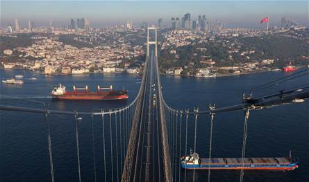 كانت متجهة من روسيا إلى جورجيا.. هجوم على سفينة في البحر الأسود