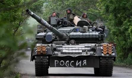 الحرب بين روسيا وأوكرانيا.. كيف تُؤجج جهود السلام فوضى دبلوماسية