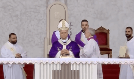 من قلب بيروت.. البابا لاوون يطلق نداء الأمل: لبنان انهض وكن علامة للسلام