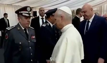 عبر &quot;لبنان 24&quot;... تابعوا مراسم وداع البابا لاوون الرابع عشر في مطار بيروت