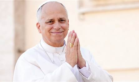 ألبوم صور لزيارة البابا لاوون الرابع عشر في مرفأ بيروت 