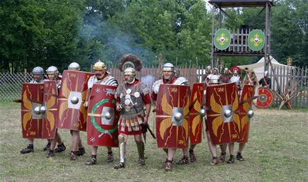 قبعة رومانية نادرة من الفيوم تُعرض في متحف بولتون بعد 1600 عام