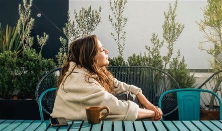 هل من علاقة بين فيتامين الشمس والصحة النفسية؟