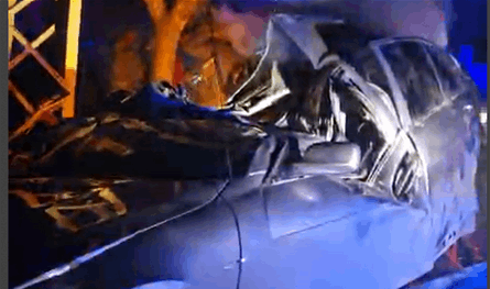 فيديو لحادث سير مروّع في لبنان.. ومحاولة إنقاذ الركاب من داخل السيارة