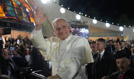 زيارة البابا رافعة لثقة اللبنانيين بقدرتهم على النهوض ولبنان لا يختصره &quot;حزب الله&quot;