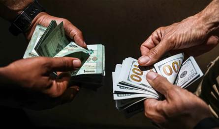 800 دولار للمعلم و8000 دولار لمستشار الوزيرة