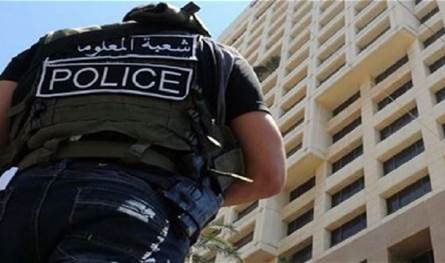 تعرّض لحادث سير فتمّ توقيفه... &quot;المعلومات&quot; تداهم غرفة مطلوب في فندق وهذا ما ضبطته