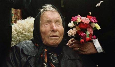 &quot;نورٌ في السماء&quot;.. العرافة بابا فانغا: هذا ما سيحدث يوم الجمعة