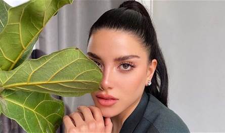 صور مؤثرة… سينتيا صموئيل تشارك جمهورها احتفالها بعيد ميلاد والدتها